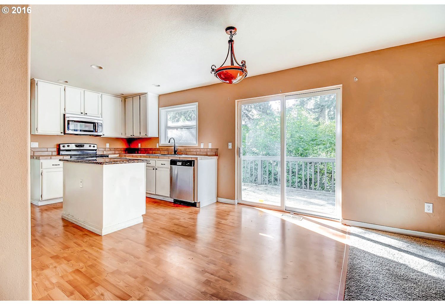 10105 Southwest Shearwater Loop Beaverton, OR 97007 - Photo 1 of 27 Gallery Image 1