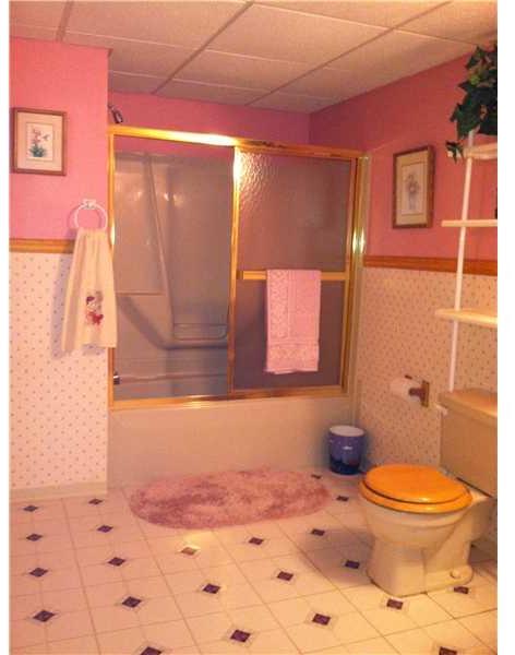 15 Colvin Road Charleroi, PA 15022 - Photo 13 of 22 Gallery Image 13
