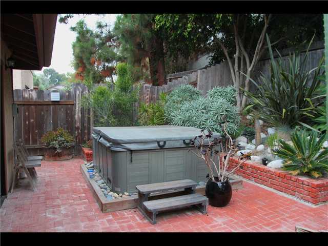 239 Willowspring Drive North Encinitas, CA 92024 - Photo 12 of 19