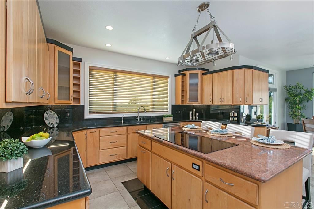 1240 Rancho Encinitas Drive Encinitas, CA 92024 - Photo 4 of 25