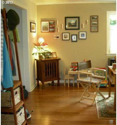 6920 Southwest Taylors Ferry Road Portland, OR 97223 - Photo 3 of 11 Gallery Image 3