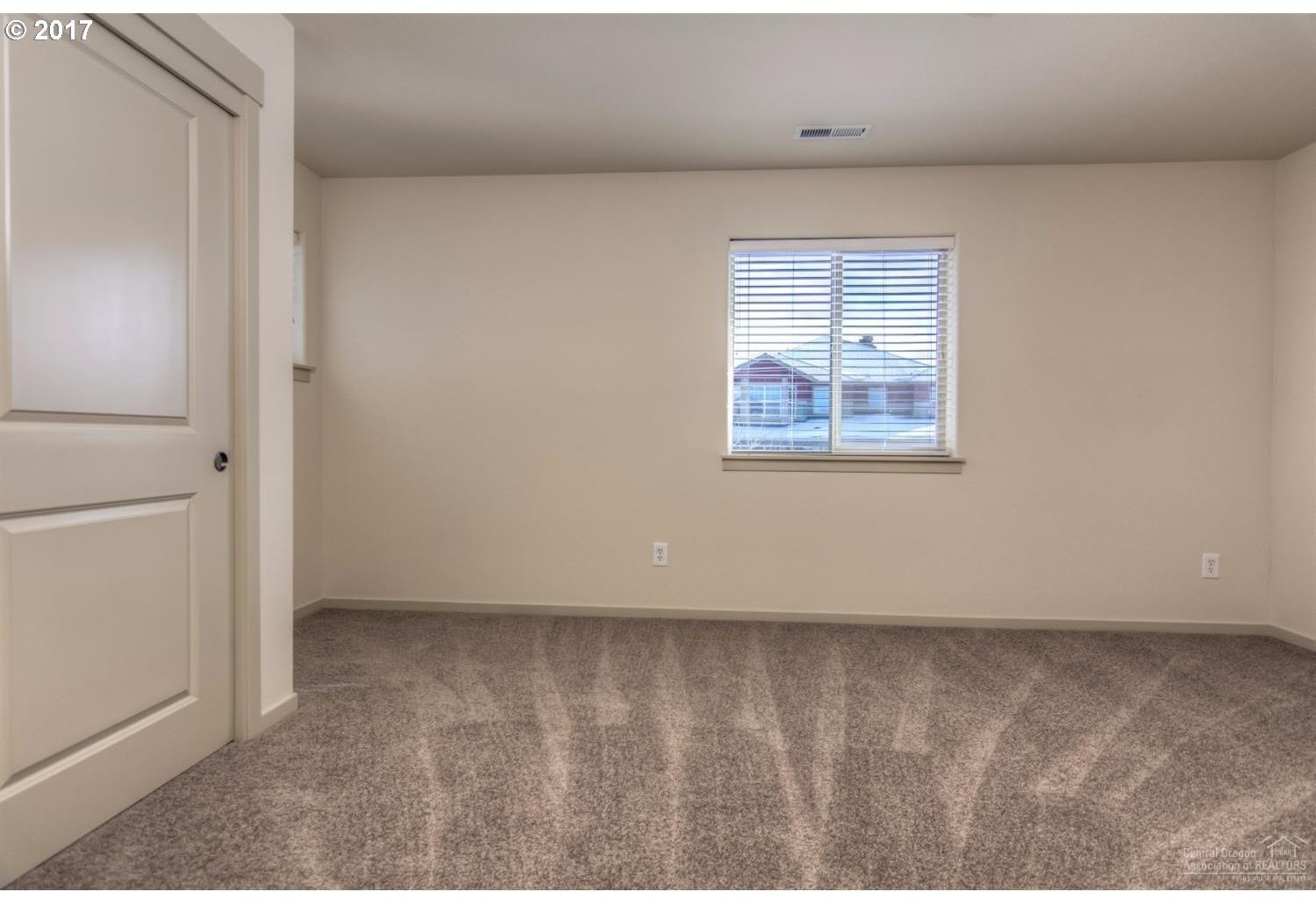 21195 Ritz Place Bend, OR 97702 - Photo 19 of 25 Gallery Image 19