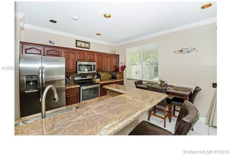 583 Talavera Road Weston, FL 33326 - Photo 10 of 32 Gallery Image 10