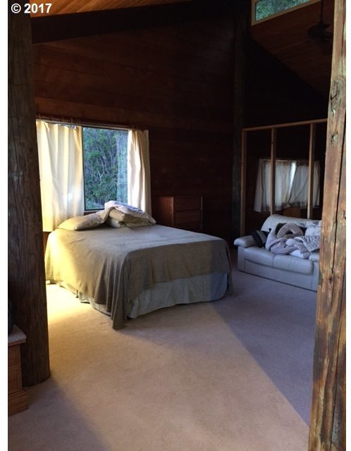 29844 Hounddog Road Gold Beach, OR 97444 - Photo 25 of 32 Gallery Image 25