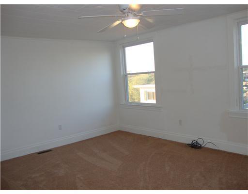 111 Grace Street McKees Rocks, PA 15136 - Photo 8 of 9