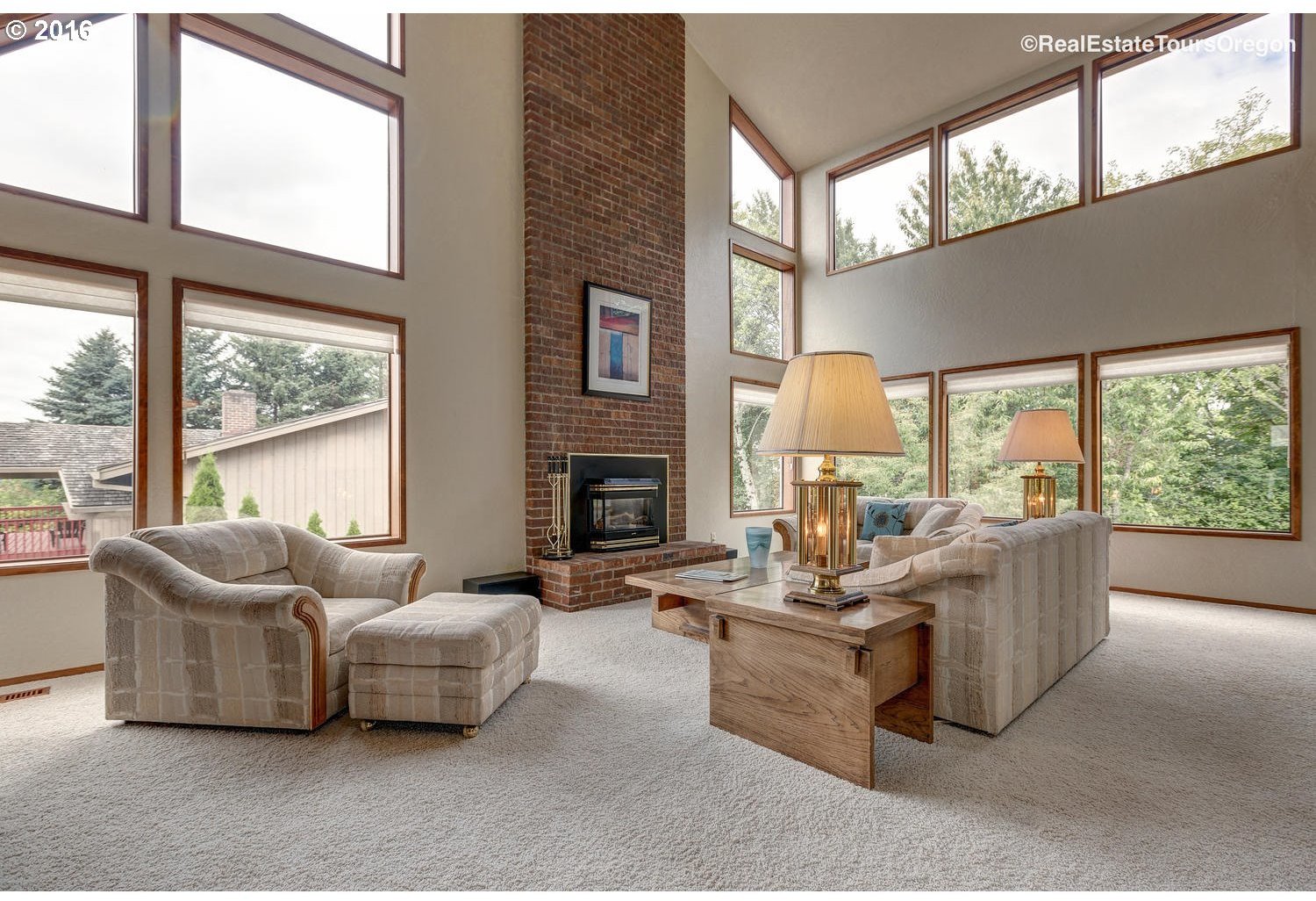 8541 Northwest Reed Drive Portland, OR 97229 - Photo 3 of 25 Gallery Image 3