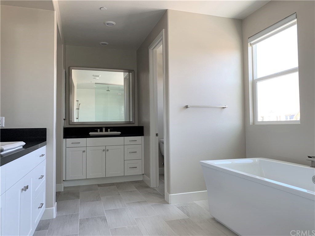 121 Pastel Irvine, CA 92618 - Photo 12 of 23