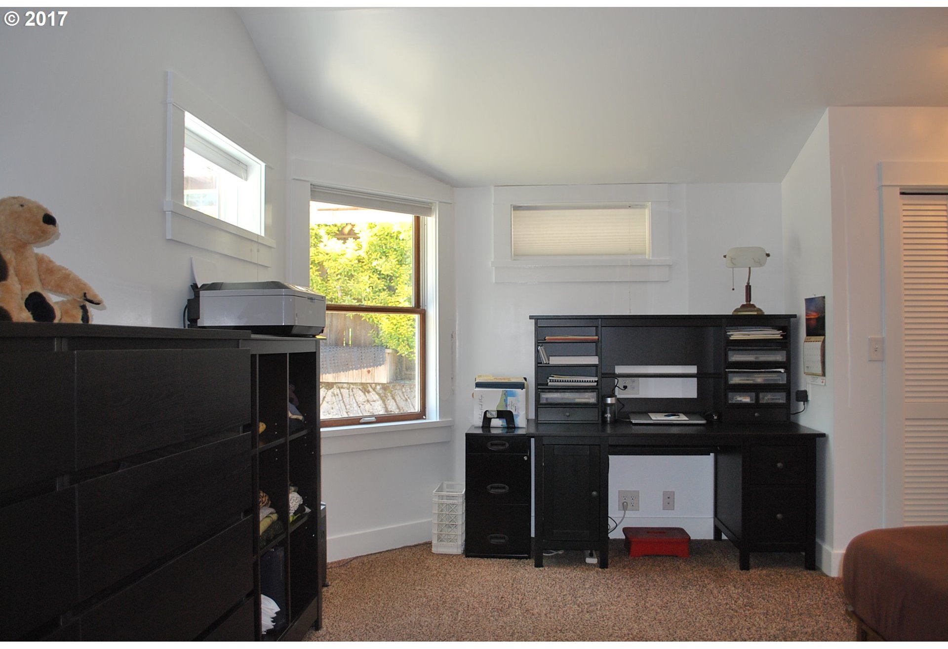 3530 Southwest Falcon Street Portland, OR 97219 - Photo 19 of 32 Gallery Image 19