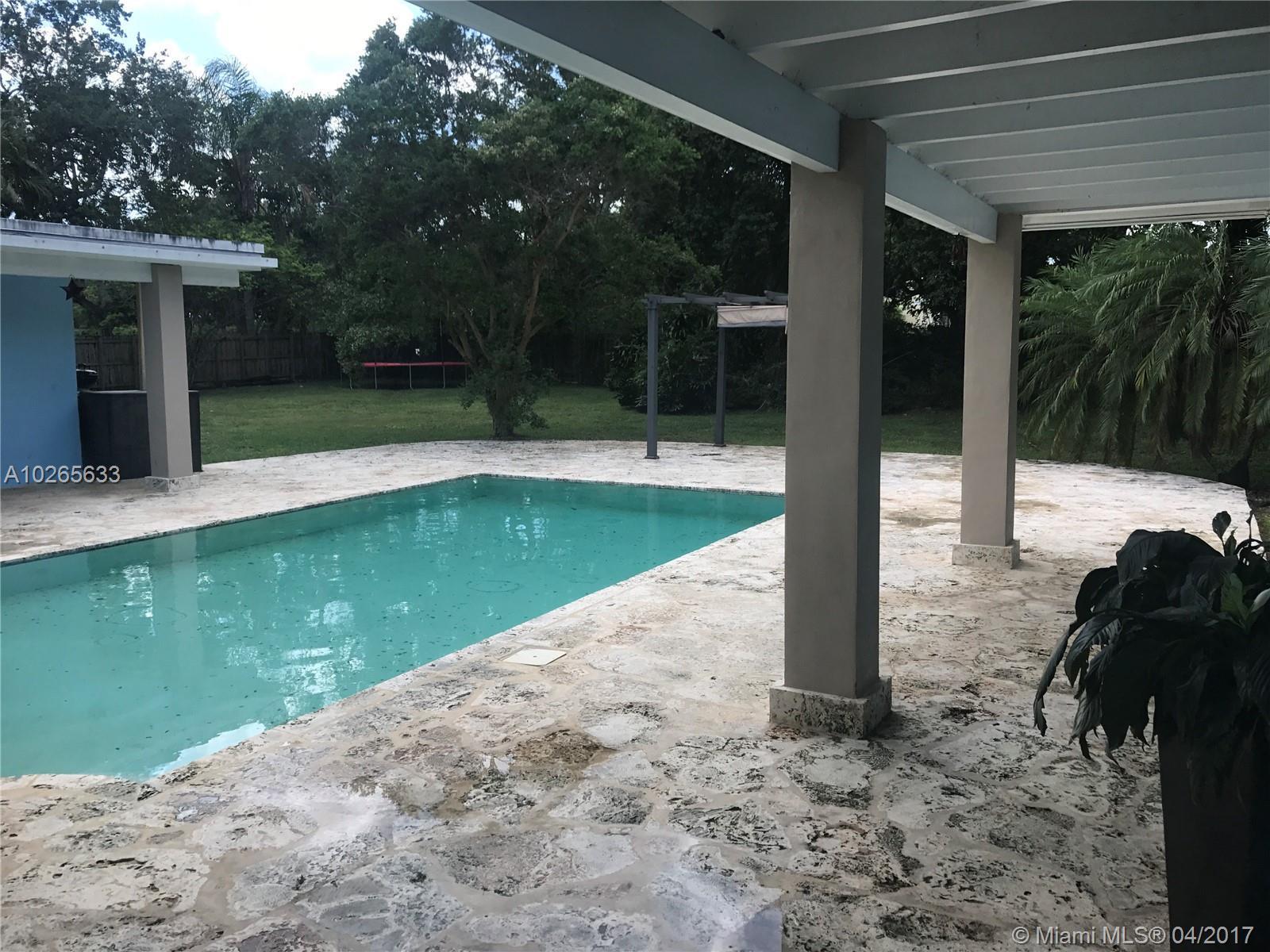 5900 Rolling Rd Drive Pinecrest, FL 33156 - Photo 4 of 12