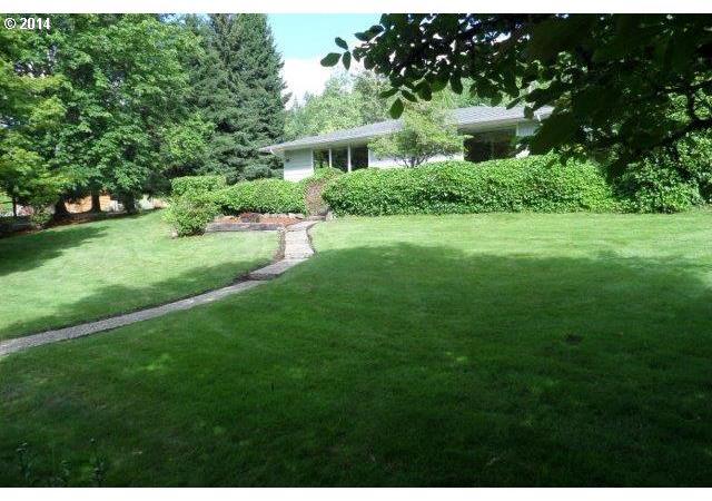 551 Lone Rock Road Glide, OR 97443 - Photo 2 of 16 Gallery Image 2