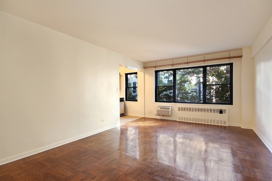 45 West 10th Street, Unit 2A Manhattan, NY 10011 - Photo 3 of 7