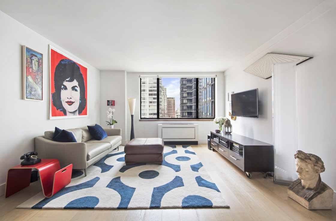 30 West 61st Street, Unit 17E Manhattan, NY 10023 - Photo 1 of 9