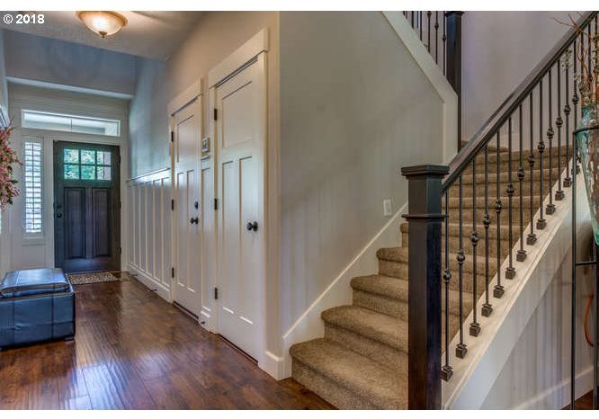 14815 South Henrici Road Oregon City, OR 97045 - Photo 10 of 30 Gallery Image 10
