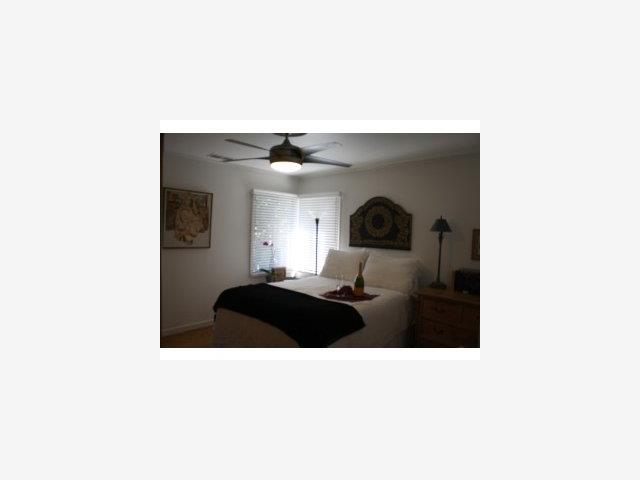 472 Bloomfield Road Burlingame, CA 94010 - Photo 7 of 9 Gallery Image 7