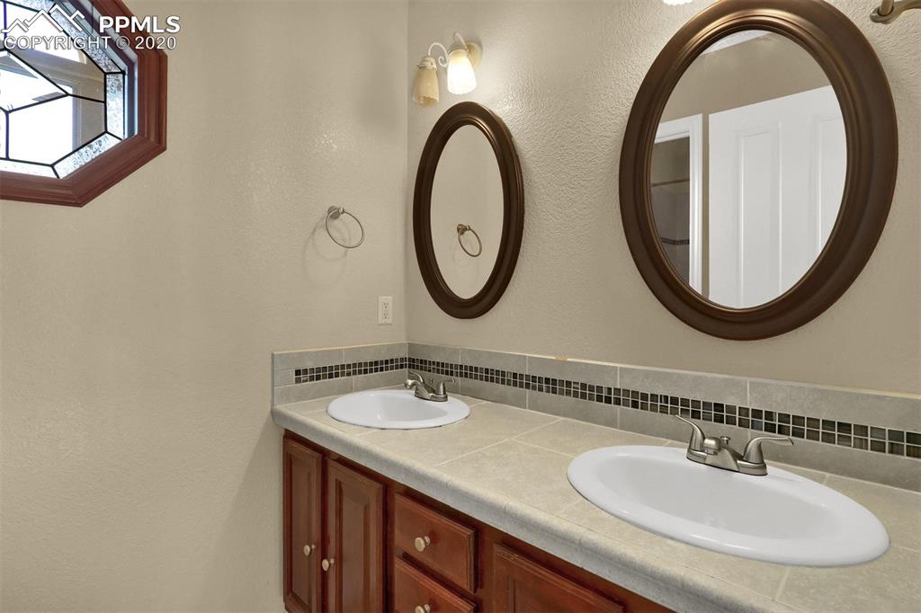 43312 Pearson Ranch Loop Parker, CO 80138 - Photo 24 of 34