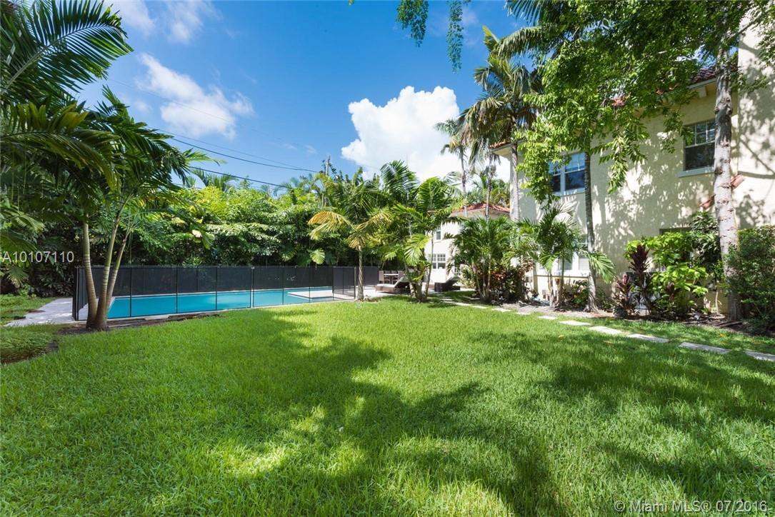312 Ridgewood Road Coral Gables, FL 33133 - Photo 20 of 26 Gallery Image 20