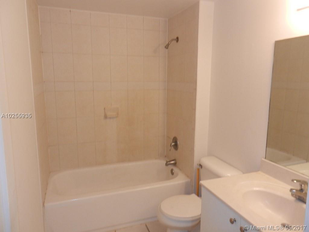 11040 Southwest 196th Street, Unit 412 Cutler Bay, FL 33157 - Photo 18 of 20