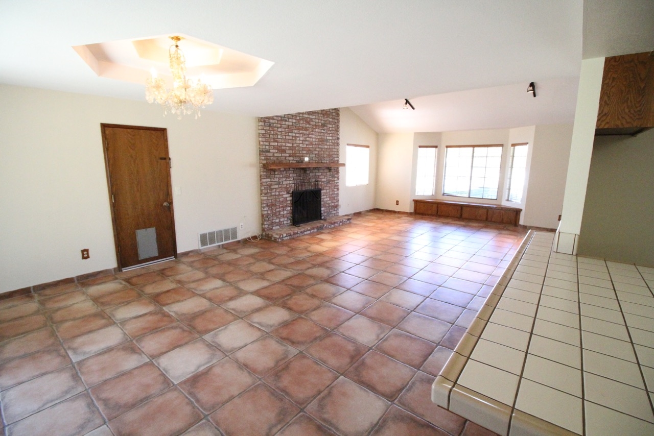 1610 Hackamore Road Oceanside, CA 92057 - Photo 6 of 24 Gallery Image 6