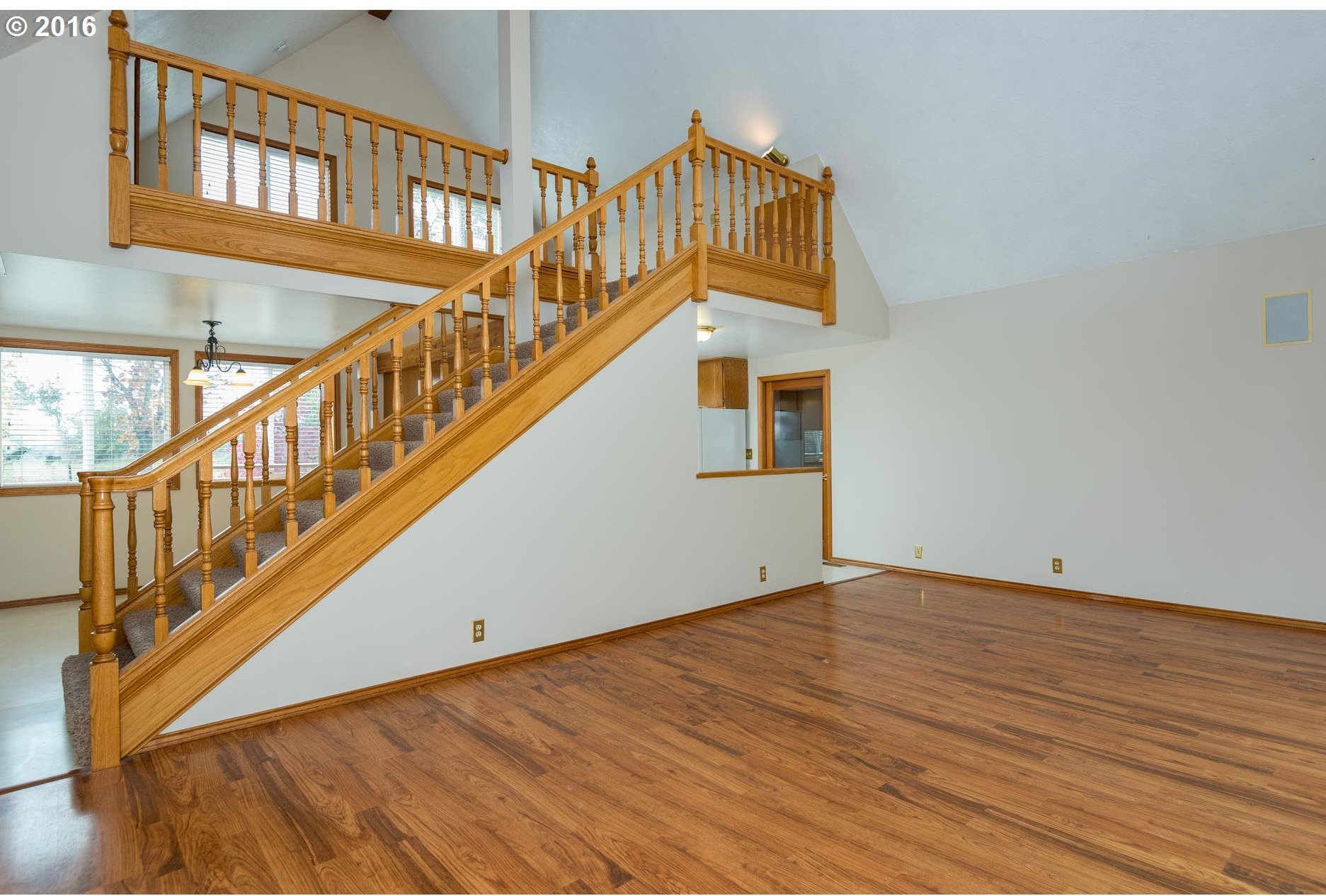 12181 Fargo Road Northeast Aurora, OR 97002 - Photo 7 of 26 Gallery Image 7