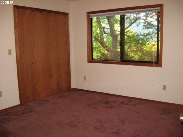 1072 Riverside Drive Washougal, WA 98671 - Photo 10 of 16 Gallery Image 10