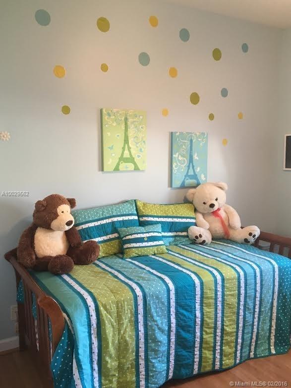 Encantada Pembroke Pines, FL 33029 - Photo 17 of 33