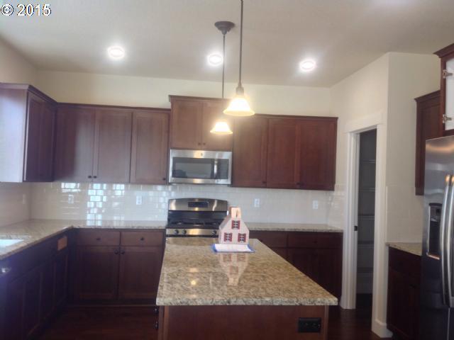 13242 Southwest Hazelcrest Way, Unit LOT12 Tigard, OR 97224 - Photo 4 of 8