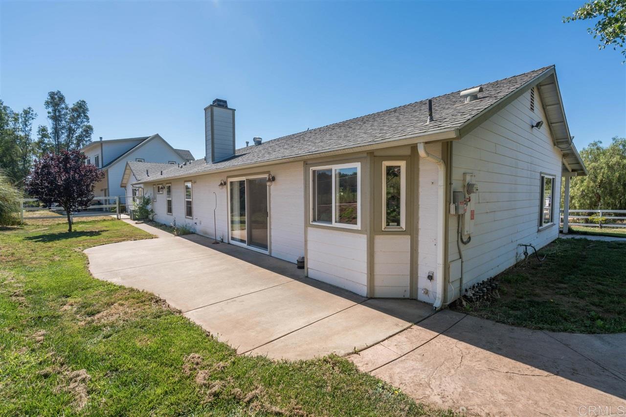 17054 Handlebar Road Ramona, CA 92065 - Photo 4 of 25