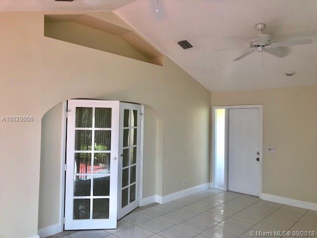 9548 Burlington Place Boca Raton, FL 33434 - Photo 3 of 18 Gallery Image 3