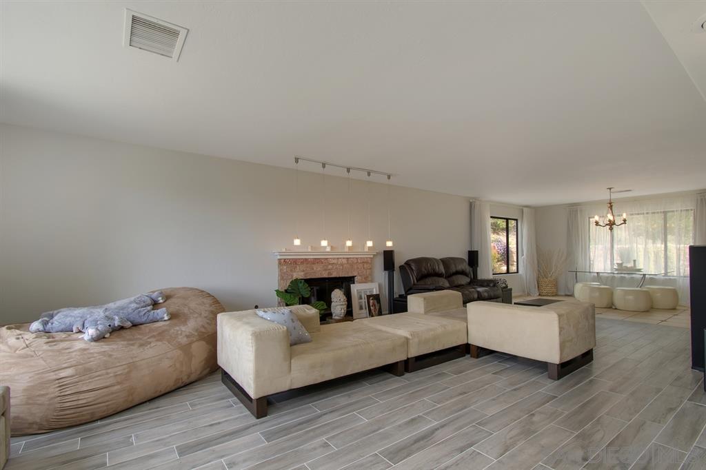 14031 Tierra Bonita Road Poway, CA 92064 - Photo 8 of 25