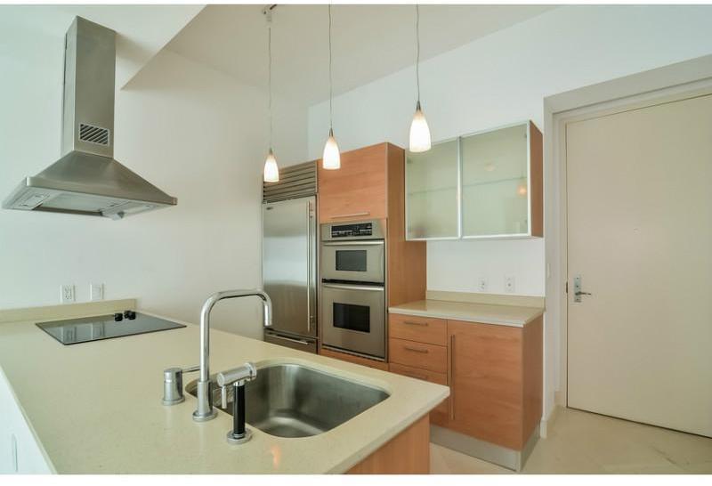 218 Southeast 14th Street, Unit 807 Miami, FL 33131 - Photo 7 of 35