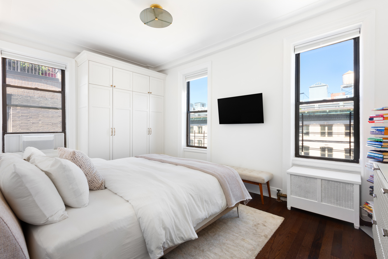 176 West 87th Street, Unit 12D Manhattan, NY 10024 - Photo 6 of 9