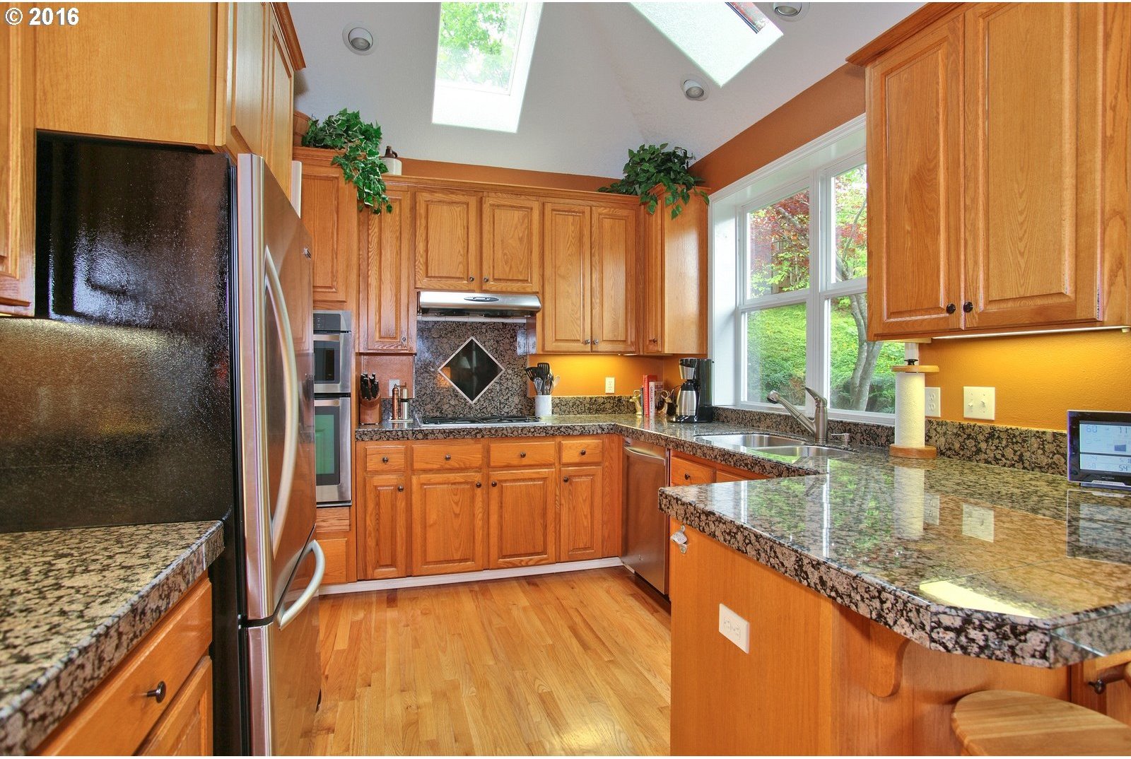 12553 Southwest Sheldrake Way Beaverton, OR 97007 - Photo 12 of 32 Gallery Image 12
