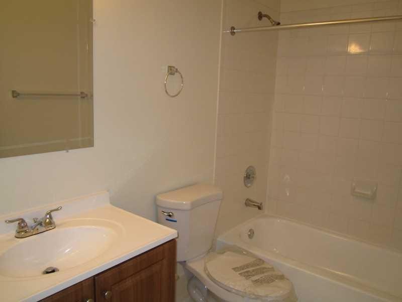 7402 Southwest 162nd Path, Unit 7402 Miami, FL 33193 - Photo 24 of 35 Gallery Image 24