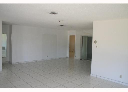 701 Southwest 4th Street Hallandale, FL 33009 - Photo 3 of 13