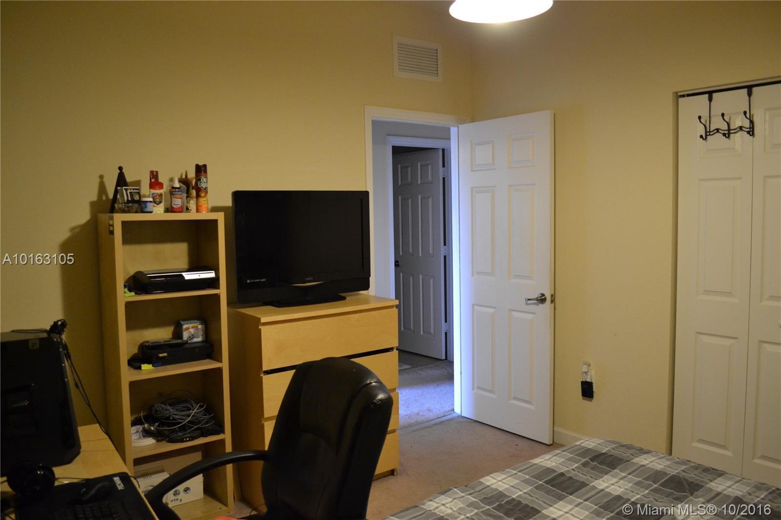 16357 Southwest 71st Terrace, Unit 16357 Miami, FL 33193 - Photo 24 of 31
