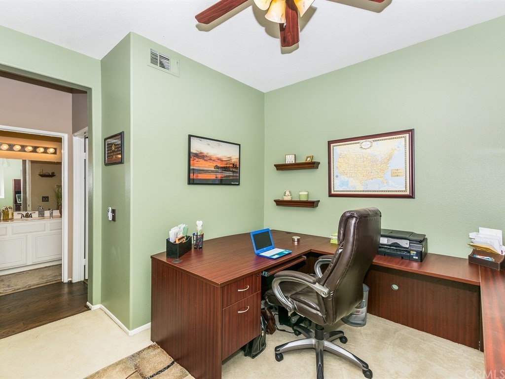 33219 Fox Road Temecula, CA 92592 - Photo 14 of 38