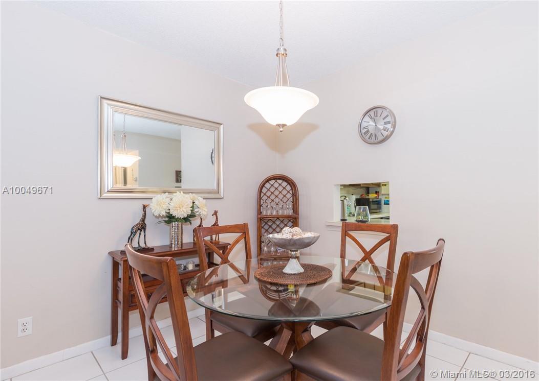 201 Berkley Road, Unit 202 Hollywood, FL 33024 - Photo 2 of 21