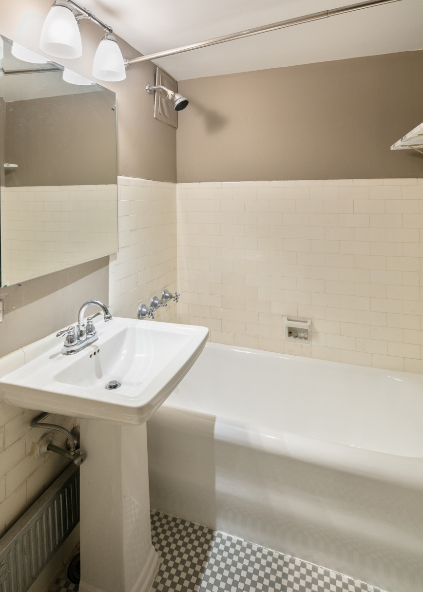 320 East 42nd Street, Unit 1607 Manhattan, NY 10017 - Photo 3 of 6