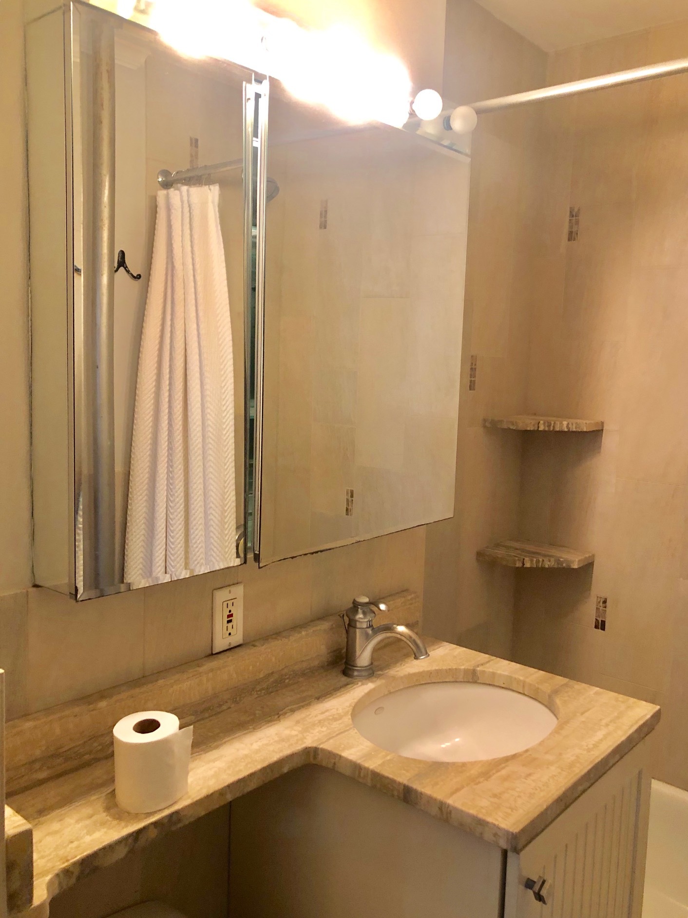 82 Horatio Street, Unit 2A Manhattan, NY 10014 - Photo 18 of 20