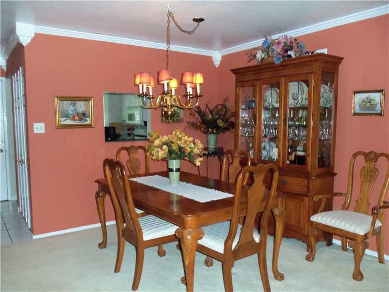 2034 Swallow Hill Road, Unit 307 Pittsburgh, PA 15220 - Photo 5 of 19