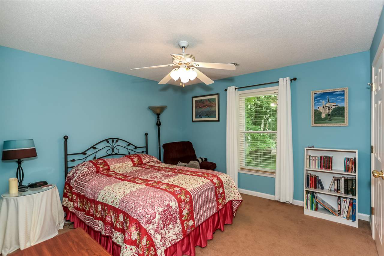 2465 Howard Road Germantown, TN 38138 - Photo 16 of 25 Gallery Image 16