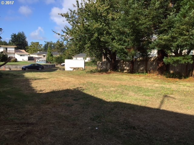 2689 Bowman Road Reedsport, OR 97467 - Photo 6 of 15 Gallery Image 6