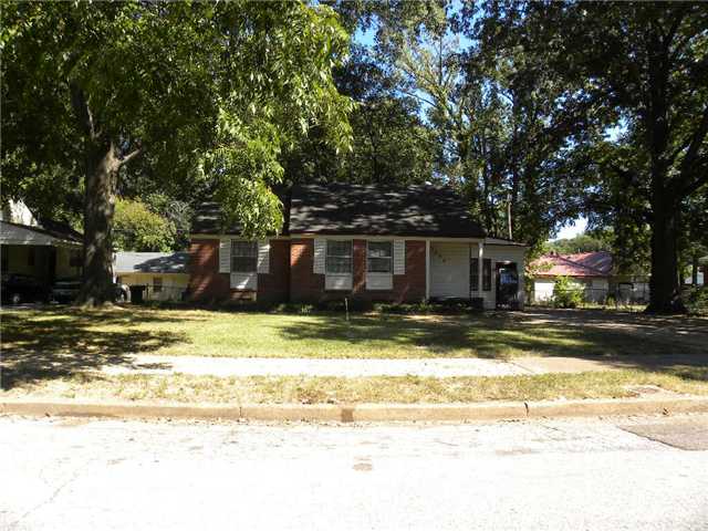 3204 Clarendon Road Memphis, TN 38118 - Photo 1 of 11