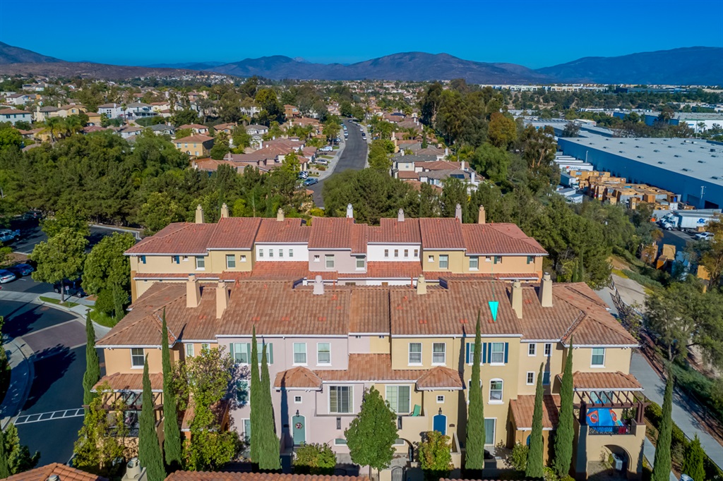 2268 Huntington Point Road, Unit 108 Chula Vista, CA 91914 - Photo 4 of 25 Gallery Image 4
