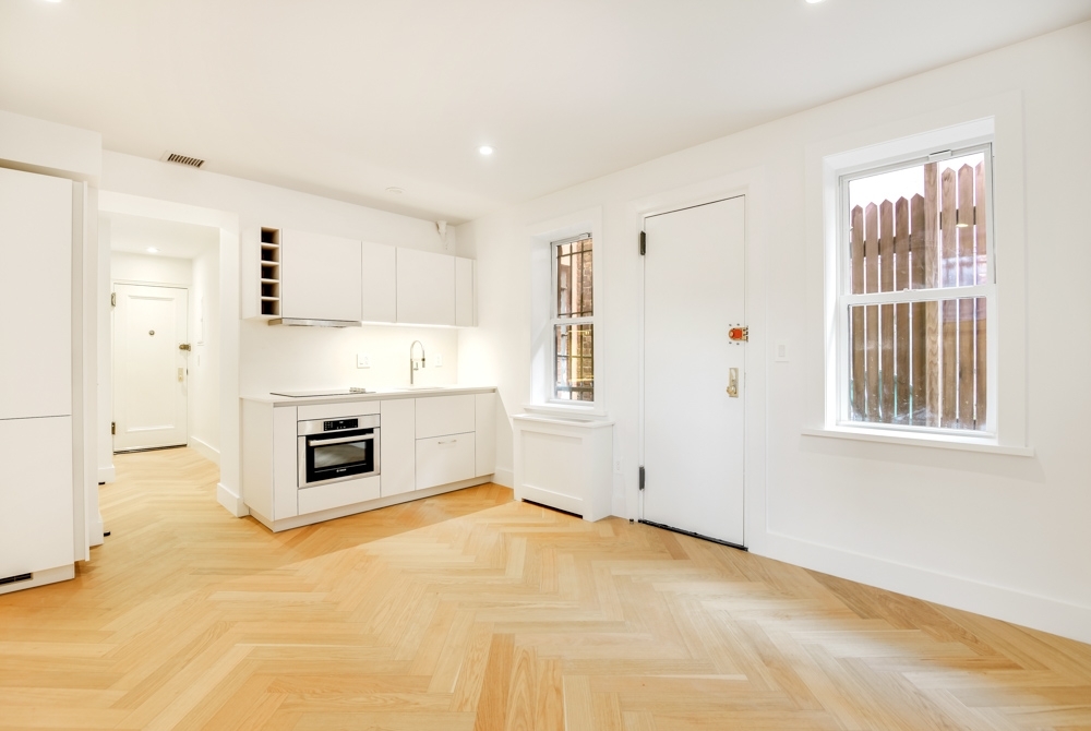 286 Clinton Avenue, Unit 1C Brooklyn, NY 11205 - Photo 1 of 6