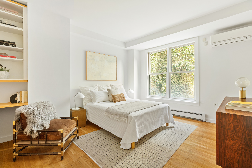 25 Bedford Street Manhattan, NY 10014 - Photo 7 of 12