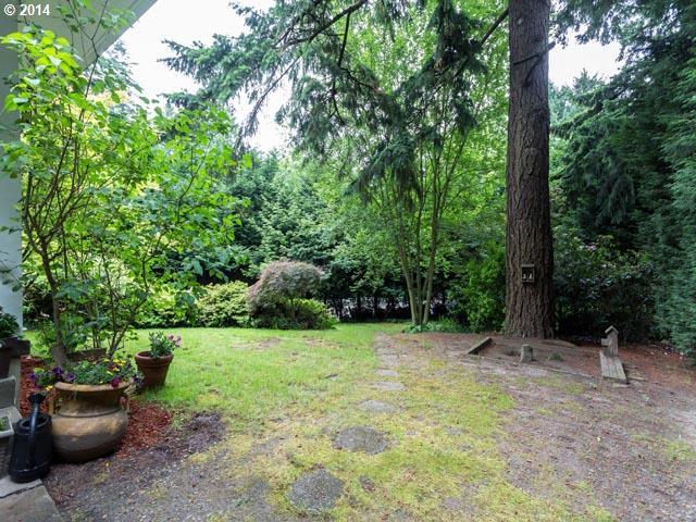 601 Southwest Chestnut Street Portland, OR 97219 - Photo 16 of 16 Gallery Image 16