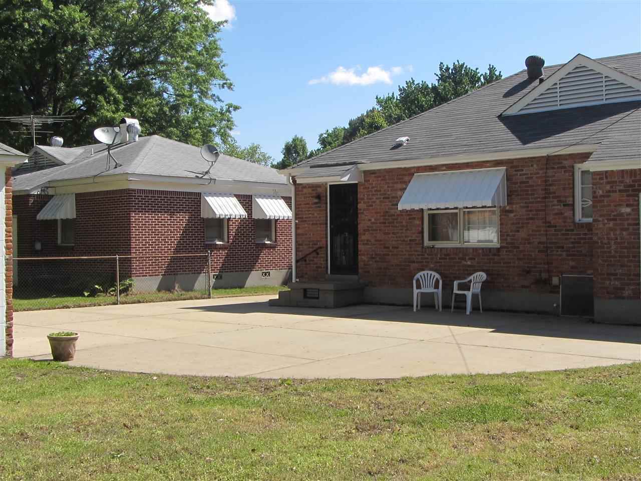 1547 Ivy Road Memphis, TN 38117 - Photo 3 of 16 Use as Turn-Around Drive/Patio/or Play area for the children. Bring out the bikes, skates, big wheels or barbie dolls. Or set-up the lawn furn., BBQ grill and the basketball goal for the family and friends. Awesome area with multi-uses.