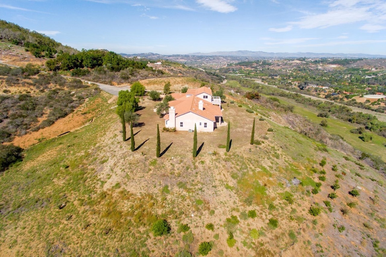 7295 Eagle Mountain Road Bonsall, CA 92084 - Photo 2 of 4 Gallery Image 2