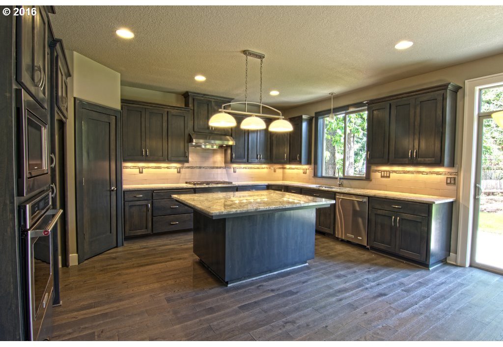 9491 Northwest Leahy Road Portland, OR 97229 - Photo 6 of 28 Gallery Image 6